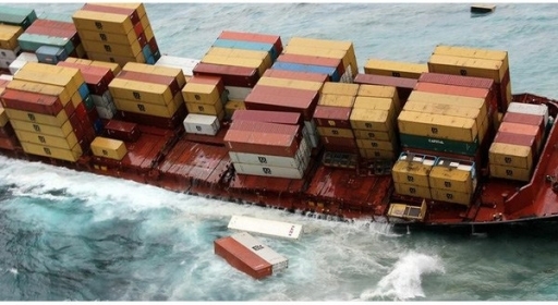 Tại Sao Các Container Bị Rơi Xuống Biển? Ai Sẽ Là Người Chịu Trách Nhiệm? Phải Làm Gì Để Giảm Thiểu Tình Trạng Này? 
