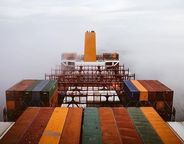 Tại Sao Các Container Bị Rơi Xuống Biển? Ai Sẽ Là Người Chịu Trách ...