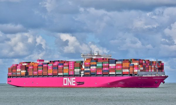 ONE đặt thêm 27500 container mới
