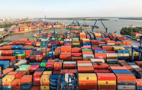 Xử lý container bị tồn đọng tại cảng Cát Lái