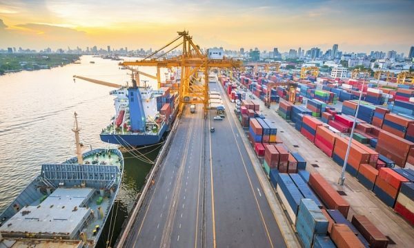 HCM thu phí hạ tầng cảng biển