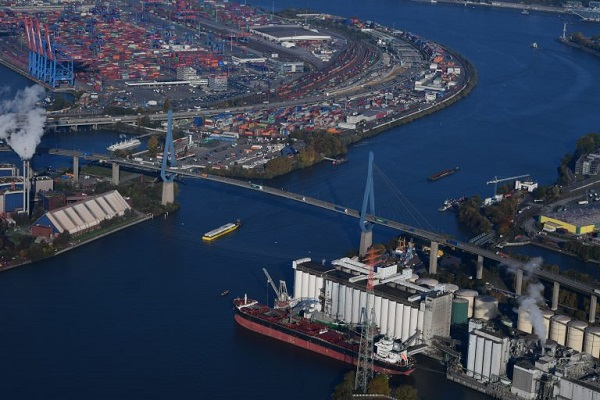 Port-of-Hamburg-advantage-logistics