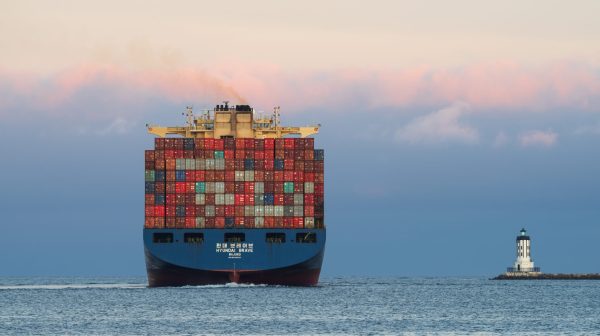 containership - Advantage Logistics