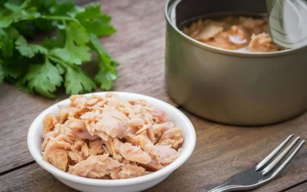 cá ngừ đóng hộp