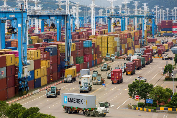Các Hãng Tàu Container Cắt Giảm Mạnh Công Suất Trên Tuyến Châu Á – Bắc Mỹ