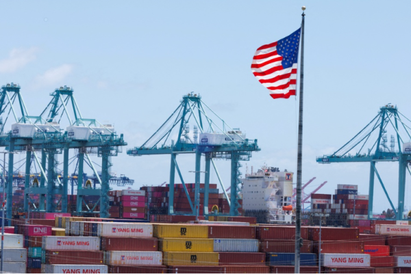 cước vận tải Mỹ - Trung - Advantage Logistics