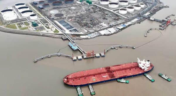 trung quốc xuất khẩu xăng dầu - Advantage Logistics