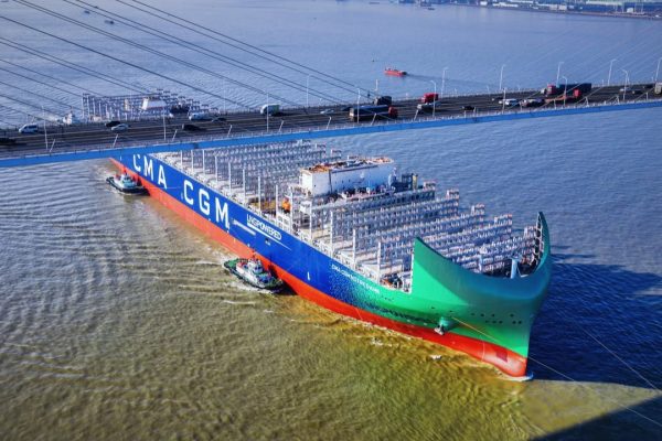 tàu container LNG - Advantage Logistics