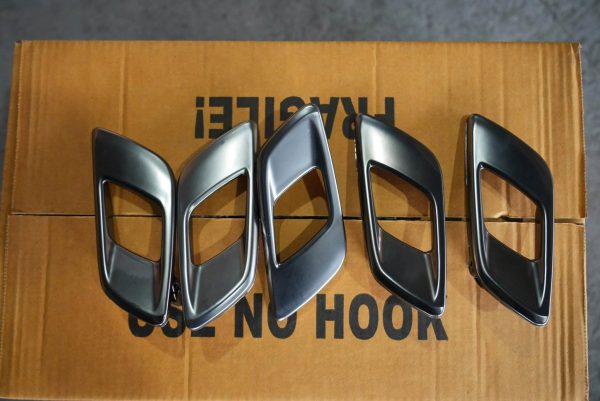 800.000 sản phẩm nghi xâm phạm quyền SHTT trong lô hàng quá cảnh
