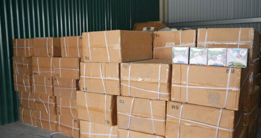 Kịp thời ngăn chặn hơn 800.000 sản phẩm nghi xâm phạm quyền SHTT trong lô hàng quá cảnh