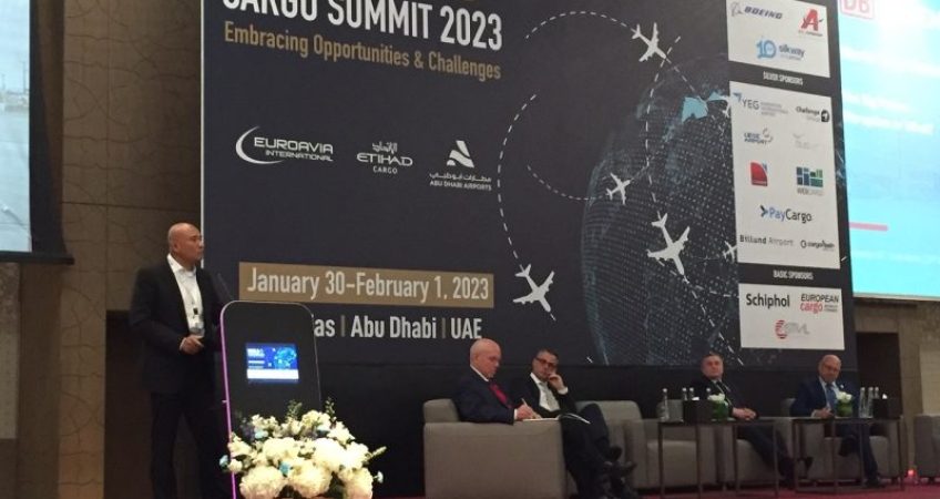 DB-Schenker-World-Cargo